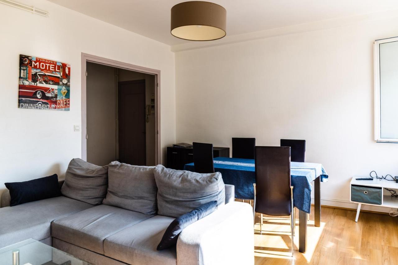 Le Voltaire -2 Chambres- 70M2- Hypercentre-Parking-Wifi Fibre- Nouvelle Literie Tarbes Dış mekan fotoğraf