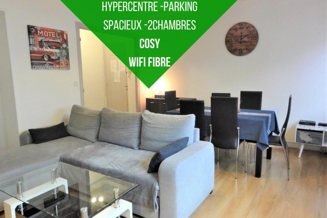 Le Voltaire -2 Chambres- 70M2- Hypercentre-Parking-Wifi Fibre- Nouvelle Literie Tarbes Dış mekan fotoğraf