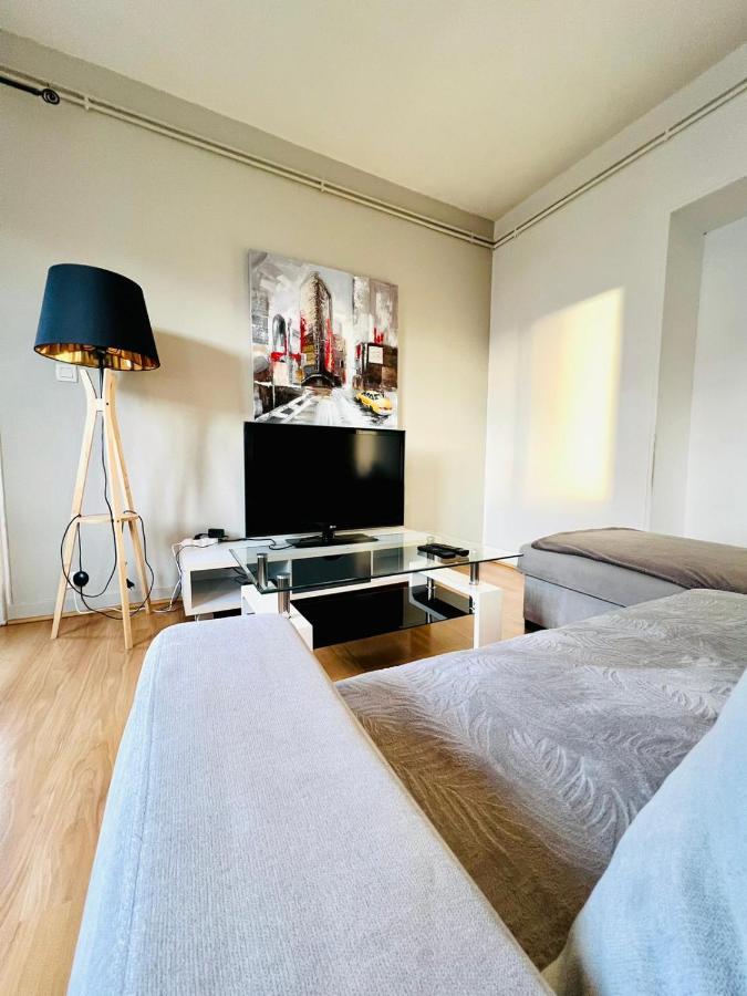 Le Voltaire -2 Chambres- 70M2- Hypercentre-Parking-Wifi Fibre- Nouvelle Literie Tarbes Dış mekan fotoğraf