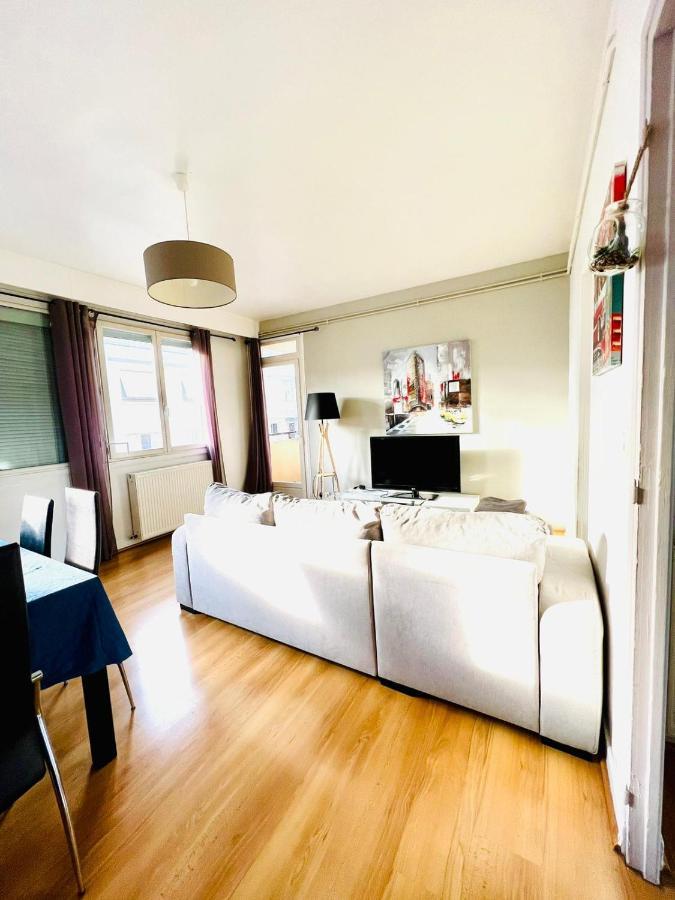 Le Voltaire -2 Chambres- 70M2- Hypercentre-Parking-Wifi Fibre- Nouvelle Literie Tarbes Dış mekan fotoğraf